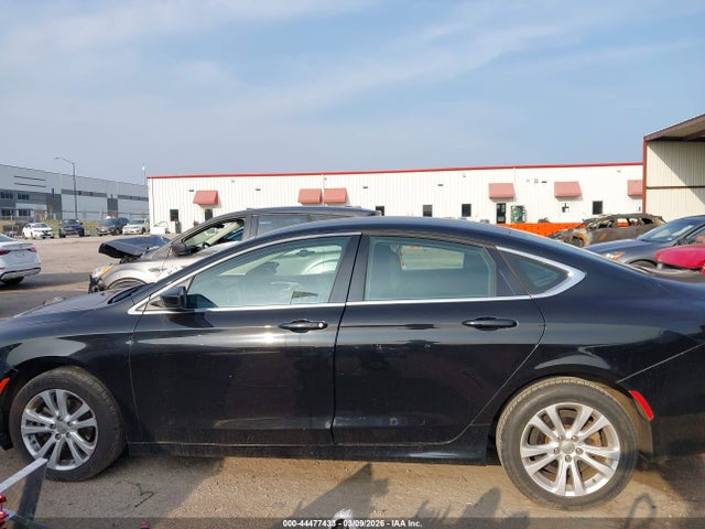 Aukcja sprzedaży 2015 Chrysler 200 Limited, vin: 1C3CCCAB1FN750237, numer aukcji: 44477433