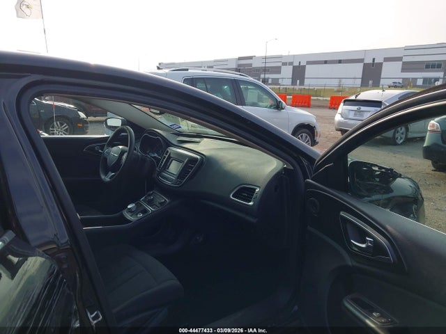 Aukcja sprzedaży 2015 Chrysler 200 Limited, vin: 1C3CCCAB1FN750237, numer aukcji: 44477433