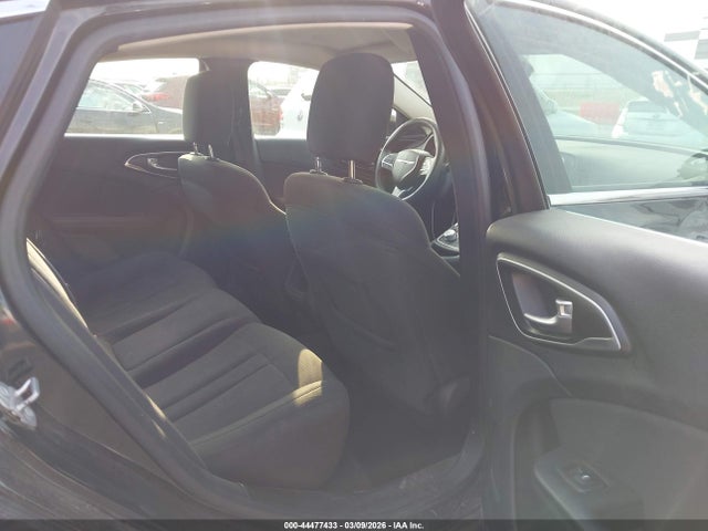 Aukcja sprzedaży 2015 Chrysler 200 Limited, vin: 1C3CCCAB1FN750237, numer aukcji: 44477433