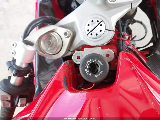 ZDMVABDS8HB000715 Ducati Supersport