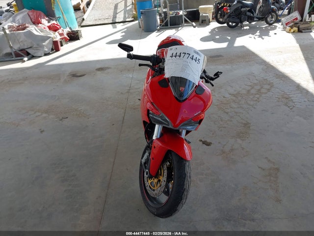 ZDMVABDS8HB000715 Ducati Supersport