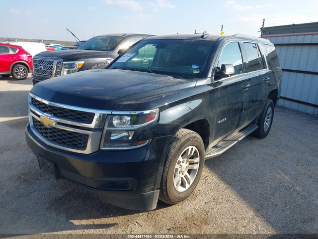 Chevrolet Tahoe Lt 2018 1GNSCBKC2JR333906 Image 2
