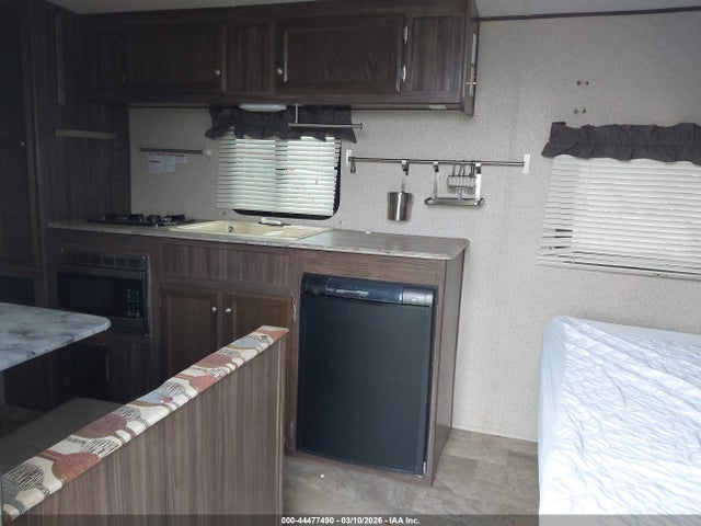 5ZT2CXHC6HF011406 Coachmen Other