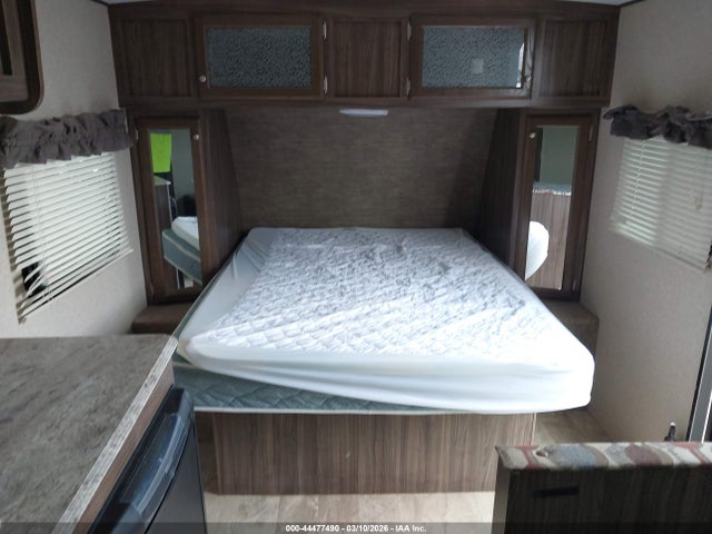 5ZT2CXHC6HF011406 Coachmen Other