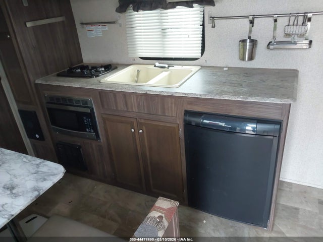 5ZT2CXHC6HF011406 Coachmen Other