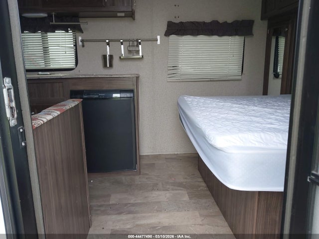 5ZT2CXHC6HF011406 Coachmen Other