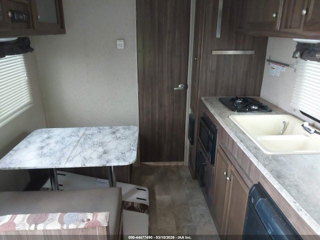 5ZT2CXHC6HF011406 Coachmen Other