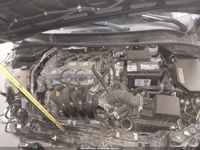 JTDEPMAE8NJ221057 Toyota COROLLA LE