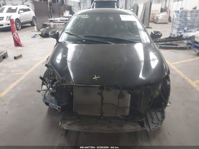 JTDEPMAE8NJ221057 Toyota COROLLA LE