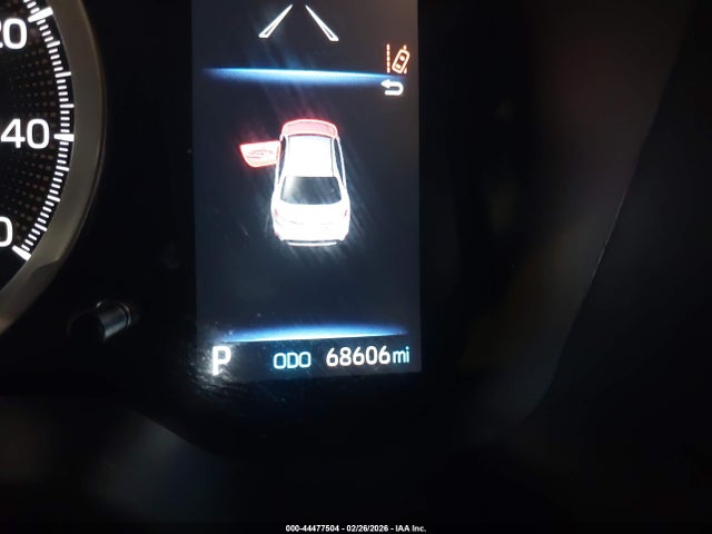 JTDEPMAE8NJ221057 Toyota COROLLA LE