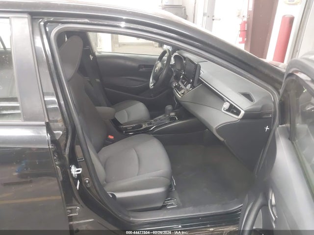 JTDEPMAE8NJ221057 Toyota COROLLA LE