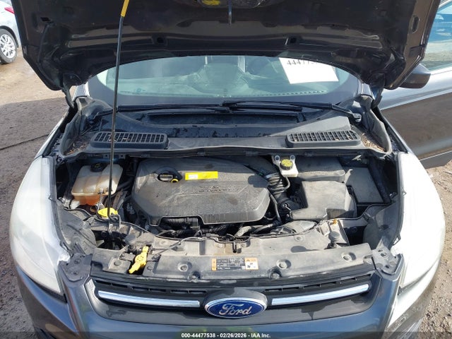 1FMCU9GX2FUA77197 Ford ESCAPE SE