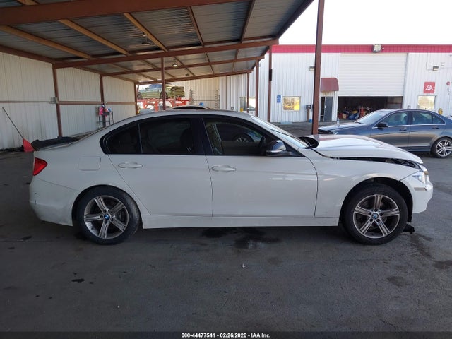 WBA3B1C58EK132873 BMW 320i