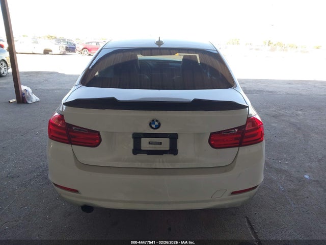 WBA3B1C58EK132873 BMW 320i