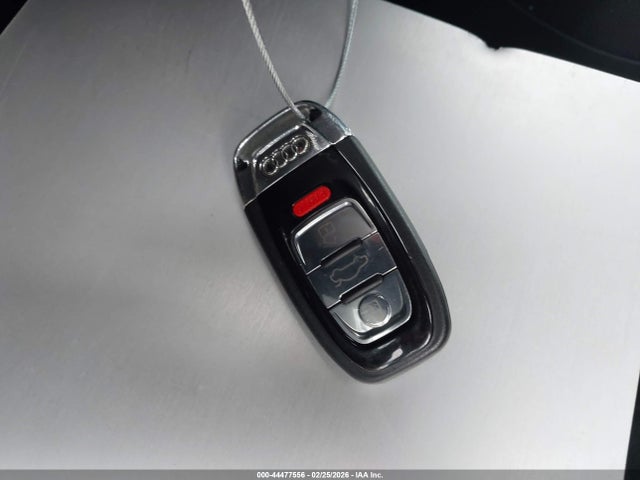 44477556 :رقم المزاد ، WAUFFAFLXDN027406 vin ، 2013 Audi A4 2.0t Premium مزاد بيع