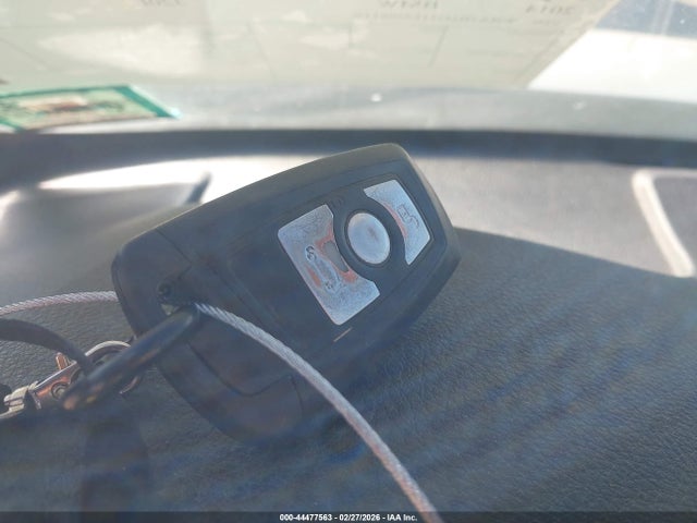 WBA3B1G51ENS81196 BMW 320i