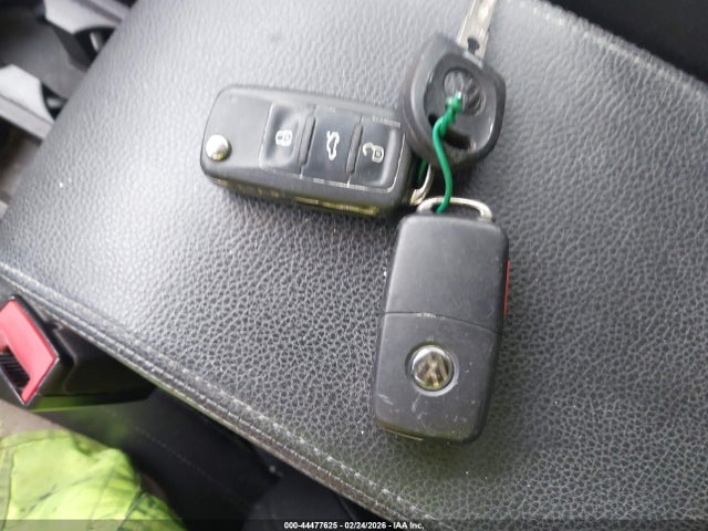 Aukcja sprzedaży 2016 Volkswagen Tiguan S, vin: WVGAV7AX1GW597947, numer aukcji: 44477625
