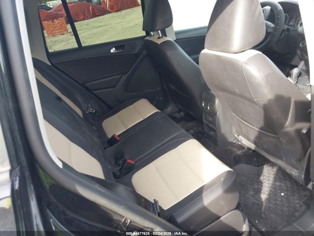 Aukcja sprzedaży 2016 Volkswagen Tiguan S, vin: WVGAV7AX1GW597947, numer aukcji: 44477625