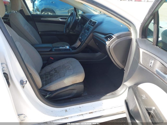 Ford FUSION S 2019 3FA6P0G76KR231602 Image 5