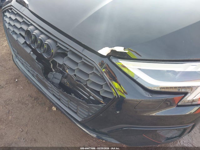 44477696 :رقم المزاد ، WAUAUDGY6RA027199 vin ، 2024 Audi A3 Premium 40 Tfsi Front-wheel Drive S Tronic مزاد بيع