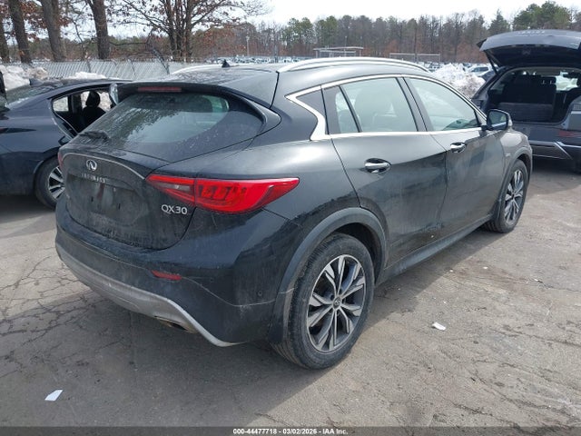 2017 Infiniti Qx30 Premium მანქანა იყიდება აუქციონზე, vin: SJKCH5CR8HA020139, აუქციონის ნომერი: 44477718