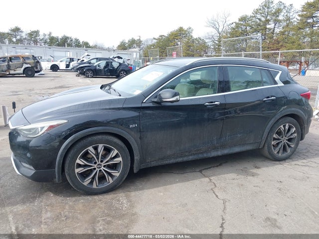 2017 Infiniti Qx30 Premium მანქანა იყიდება აუქციონზე, vin: SJKCH5CR8HA020139, აუქციონის ნომერი: 44477718