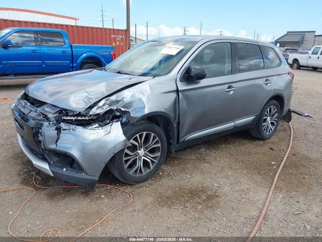Продаж на аукціоні авто 2018 Mitsubishi Outlander Es, vin: JA4AD2A3XJZ053082, номер лоту: 44477746