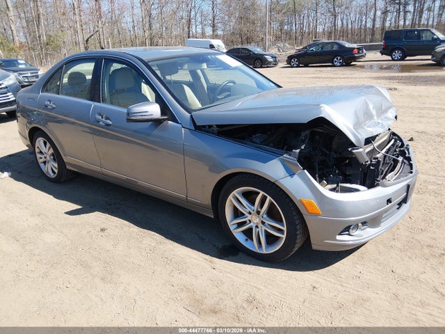 2011 MERCEDES-BENZ C 300 WDDGF8BB7BR181080
