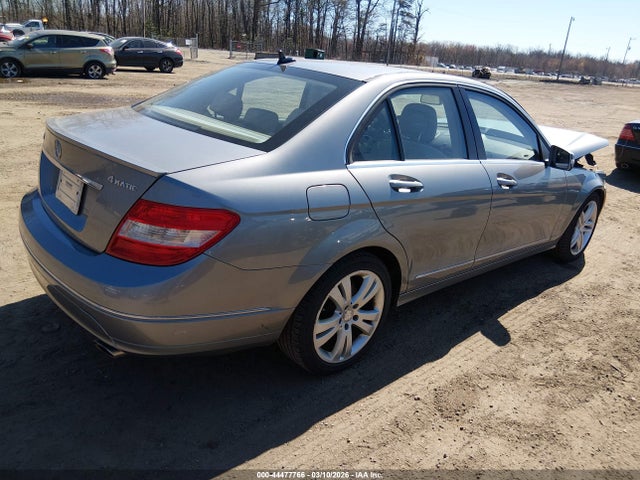 2011 MERCEDES-BENZ C 300 WDDGF8BB7BR181080 Photo 3