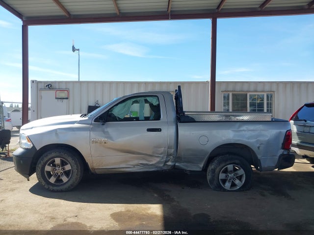 3C6JR6AG0HG783036 RAM 1500 Tradesman 4x2 6&#039;4 Box