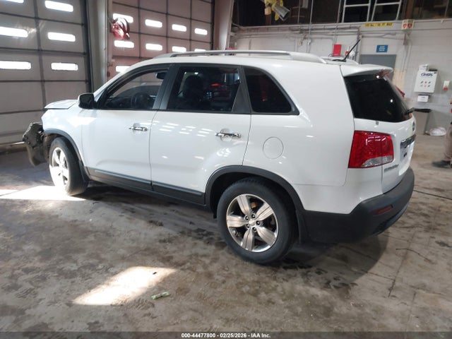 2013 Kia Sorento Ex მანქანა იყიდება აუქციონზე, vin: 5XYKU4A63DG408225, აუქციონის ნომერი: 44477800