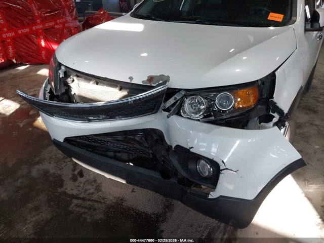 2013 Kia Sorento Ex მანქანა იყიდება აუქციონზე, vin: 5XYKU4A63DG408225, აუქციონის ნომერი: 44477800