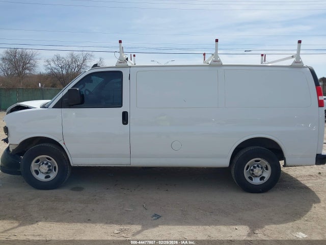 1GCWGAFP1M1251996 Chevrolet Express Cargo Rwd 2500 Regular Wheelbase Wt