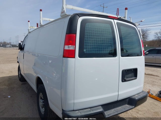 1GCWGAFP1M1251996 Chevrolet Express Cargo Rwd 2500 Regular Wheelbase Wt