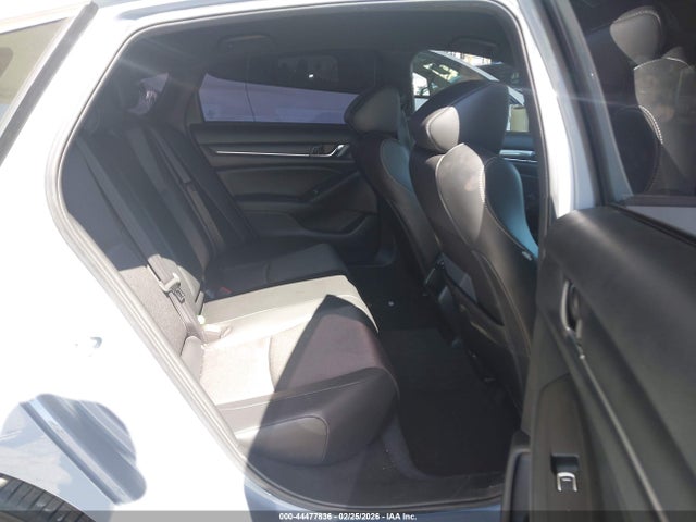 1HGCV1F30NA121944 Honda Accord Sport