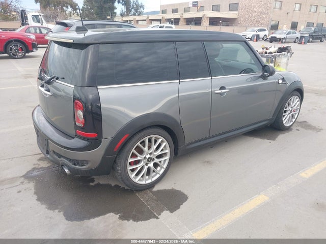 2008 MINI COOPER S CLUBMAN WMWMM33598TP89013 Photo 3