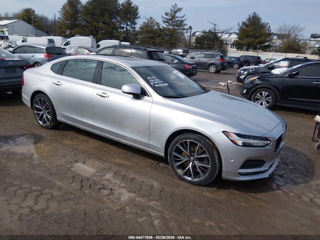 2018 VOLVO S90 LVY992MK5JP033081