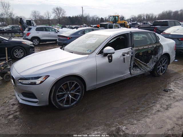 2018 VOLVO S90 LVY992MK5JP033081 Photo 1