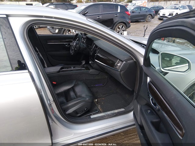 2018 VOLVO S90 LVY992MK5JP033081 Photo 4