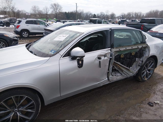 2018 VOLVO S90 LVY992MK5JP033081 Photo 5