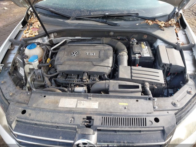 Aukcja sprzedaży 2015 Volkswagen Passat 1.8t Se, vin: 1VWBT7A3XFC004207, numer aukcji: 44477863