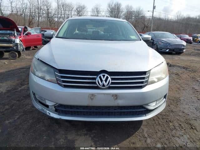 Aukcja sprzedaży 2015 Volkswagen Passat 1.8t Se, vin: 1VWBT7A3XFC004207, numer aukcji: 44477863