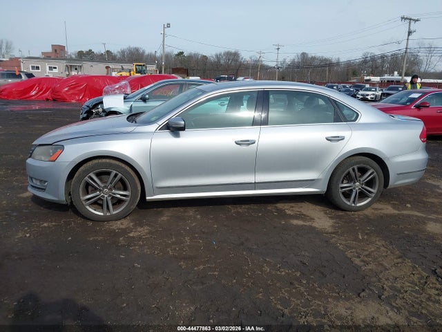 Aukcja sprzedaży 2015 Volkswagen Passat 1.8t Se, vin: 1VWBT7A3XFC004207, numer aukcji: 44477863