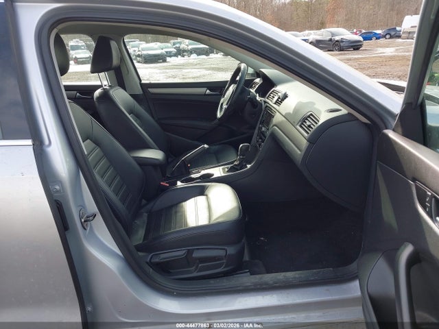 Aukcja sprzedaży 2015 Volkswagen Passat 1.8t Se, vin: 1VWBT7A3XFC004207, numer aukcji: 44477863