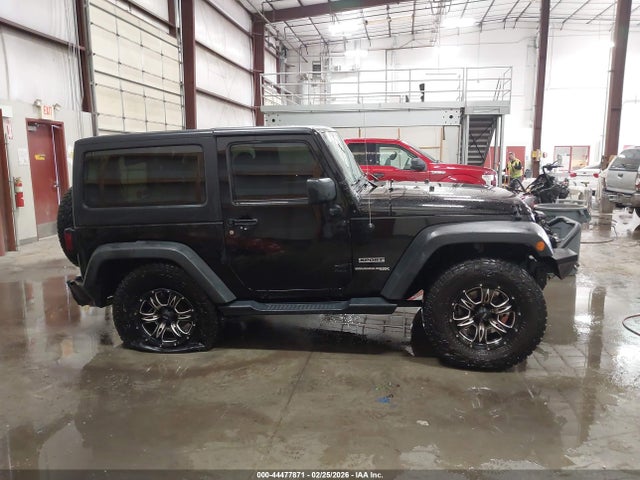 1C4AJWAG0JL813791 Jeep Wrangler Jk Sport S 4x4
