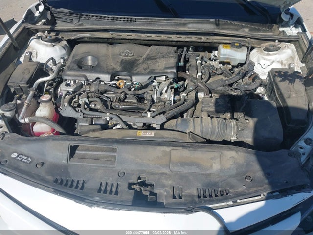 4T1B21HK4JU007053 Toyota Camry Hybrid Xle