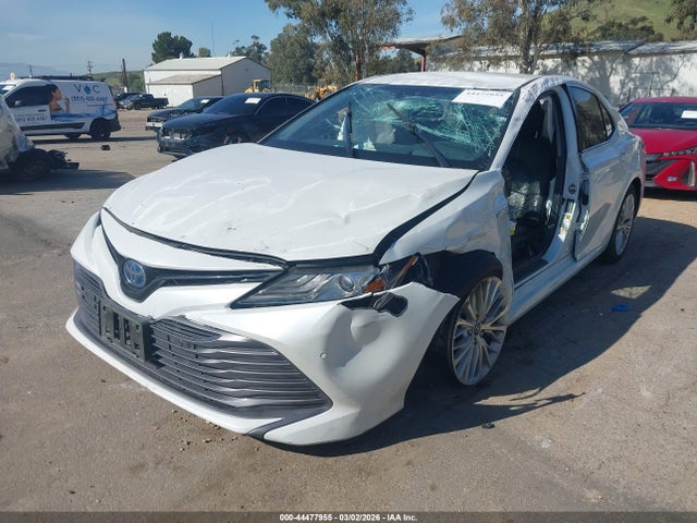 4T1B21HK4JU007053 Toyota Camry Hybrid Xle