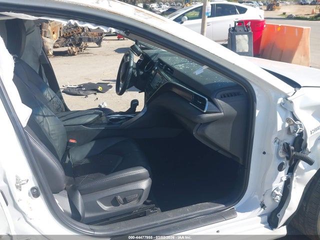4T1B21HK4JU007053 Toyota Camry Hybrid Xle