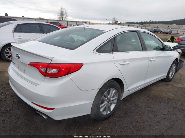 Hyundai SONATA SE 2015 5NPE24AF3FH137410 Image 4