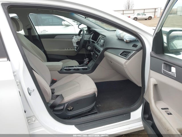 Hyundai SONATA SE 2015 5NPE24AF3FH137410 Image 5